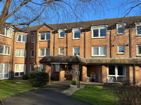 View Full Details for Flat 40 Homeshaw House, 27 Broomhill Gardens, Newton Mearns, Glasgow, G77 5HP, UK