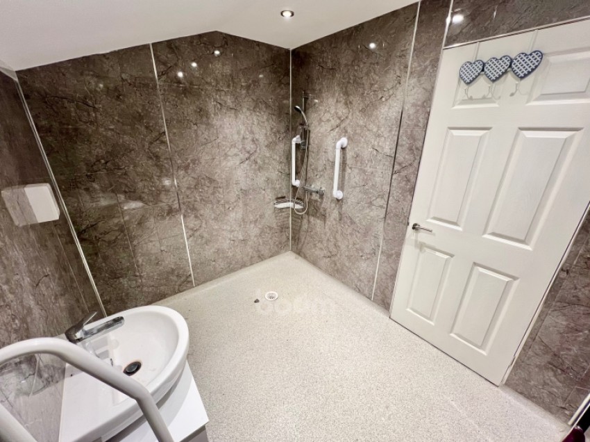 Images for 27 Auldlea Road, Beith, Ayrshire, KA15 2DA, UK