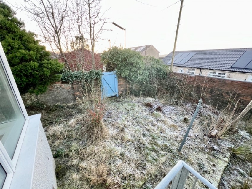 Images for 27 Auldlea Road, Beith, Ayrshire, KA15 2DA, UK