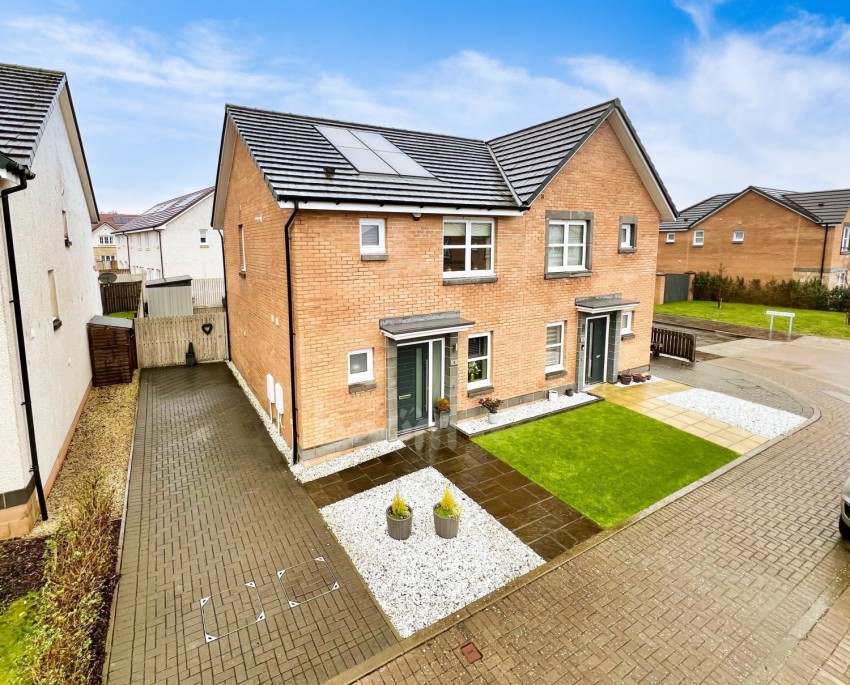 Images for 8 Nairn Drive, Bishopton
