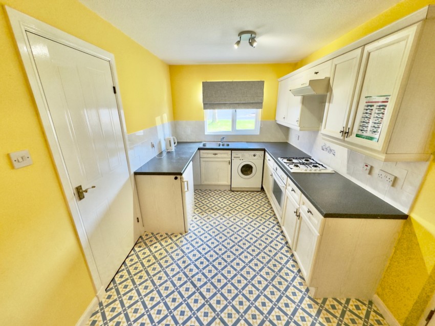 Images for 46 Linister Crescent, Howwood