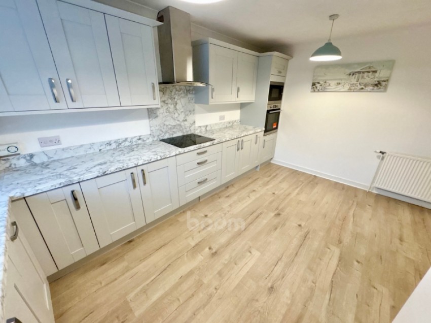 Images for 42 Greenhill Drive, Linwood, Paisley, Renfrewshire, PA3 3BZ, UK