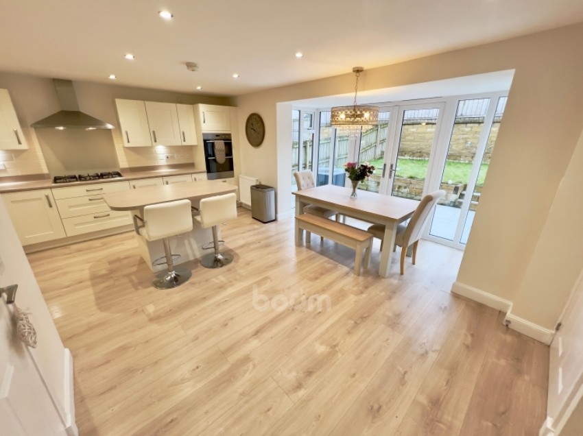 Images for 37 Merchiston Oval, Brookfield, Johnstone, Renfrewshire, PA5 8XA, UK