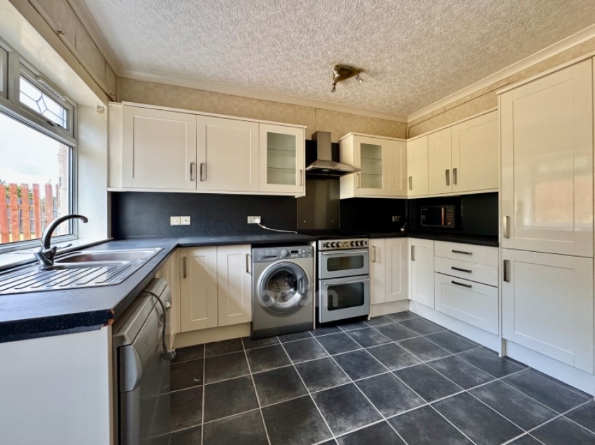 Images for 80 Chapelhill Road, Paisley, Renfrewshire, PA2 6UR, UK