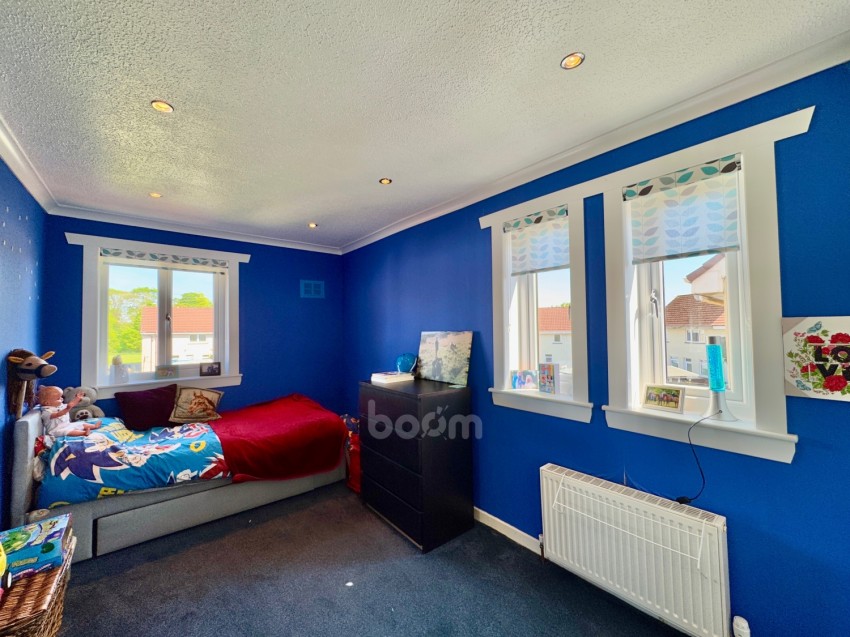 Images for 13 Dipple View, Kilbirnie