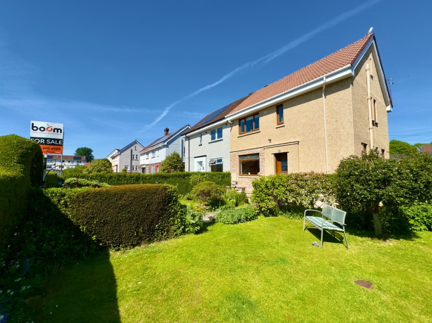 Images for 13 Dipple View, Kilbirnie