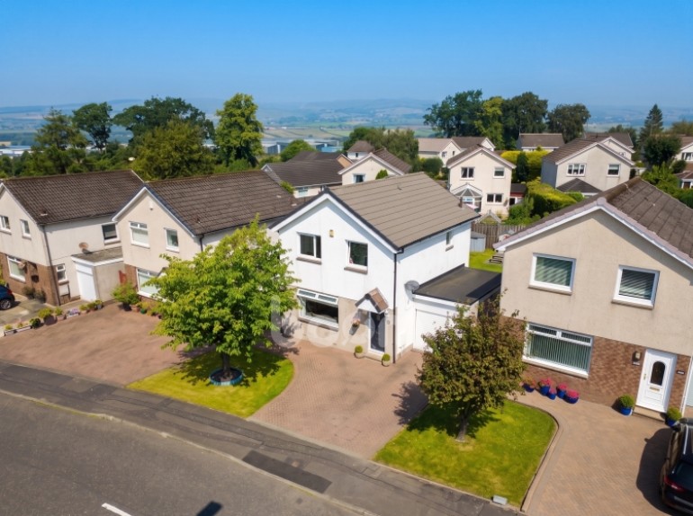 6 Morrishill Drive, Beith, Ayrshire, KA15 1LS, UK