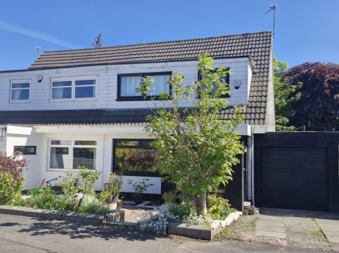 View Full Details for 6 Parkview Drive, Stepps, Glasgow, G33 6DL, UK
