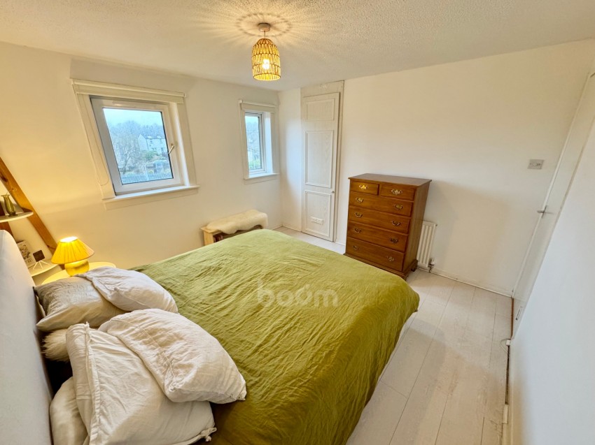 Images for 1 Bellmans Close, Beith