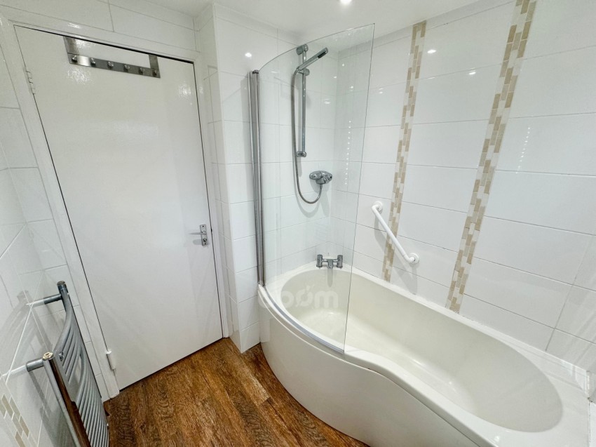 Images for 1 Bellmans Close, Beith