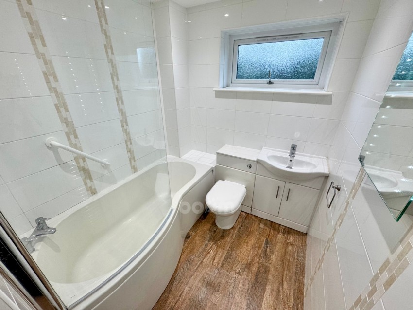 Images for 1 Bellmans Close, Beith