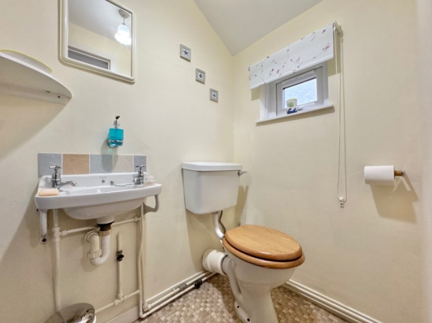 Images for 9 Auldlea Road, Beith, Ayrshire, KA15 2DA, UK