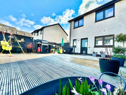 View Full Details for 12 Auldlea Gardens, Beith