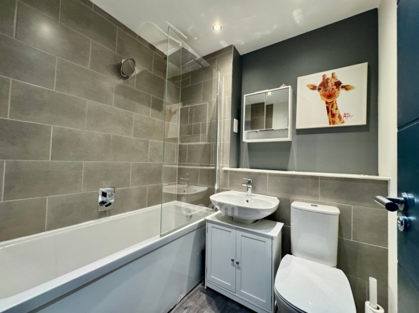 Images for 12 Auldlea Gardens, Beith, Ayrshire, KA15 2EP, UK