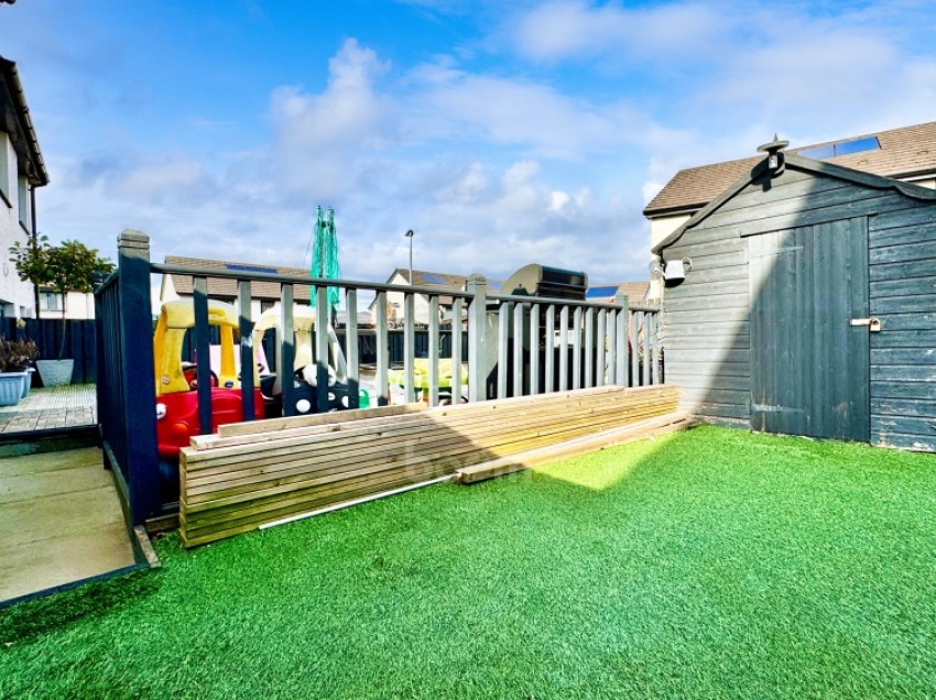 Images for 12 Auldlea Gardens, Beith, Ayrshire, KA15 2EP, UK