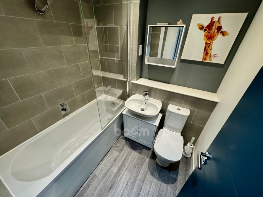 Images for 12 Auldlea Gardens, Beith, Ayrshire, KA15 2EP, UK