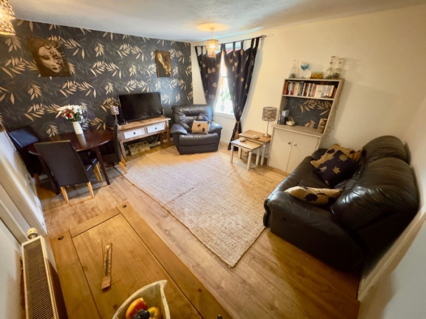 Images for 28b Cochrane Street, Kilbirnie, Ayrshire, KA25 7AS, UK