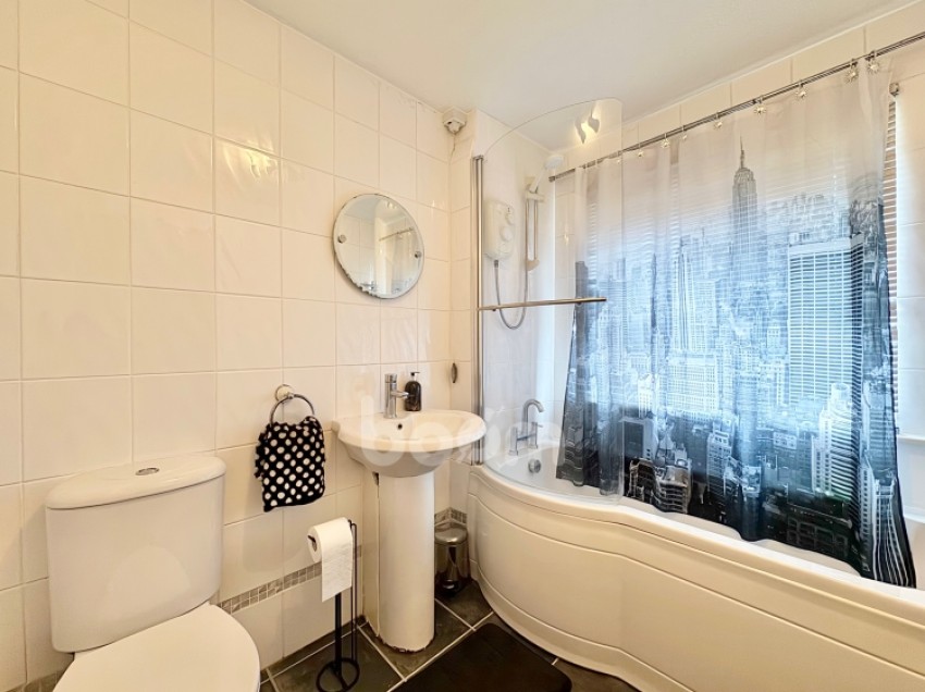 Images for 27 Dipple Court, Kilbirnie, Ayrshire, KA25 7DR, UK
