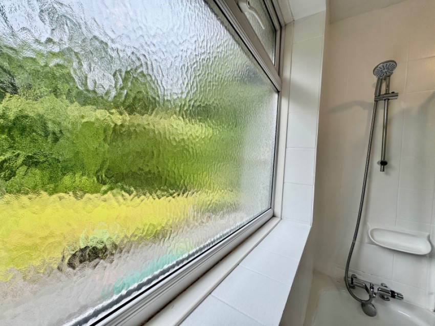 Images for 4 Arran Crescent, Beith, Ayrshire, KA15 2DU, UK