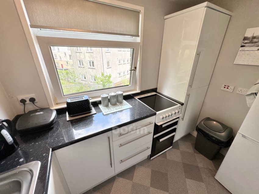 Images for 8 Lounsdale Crescent, Paisley