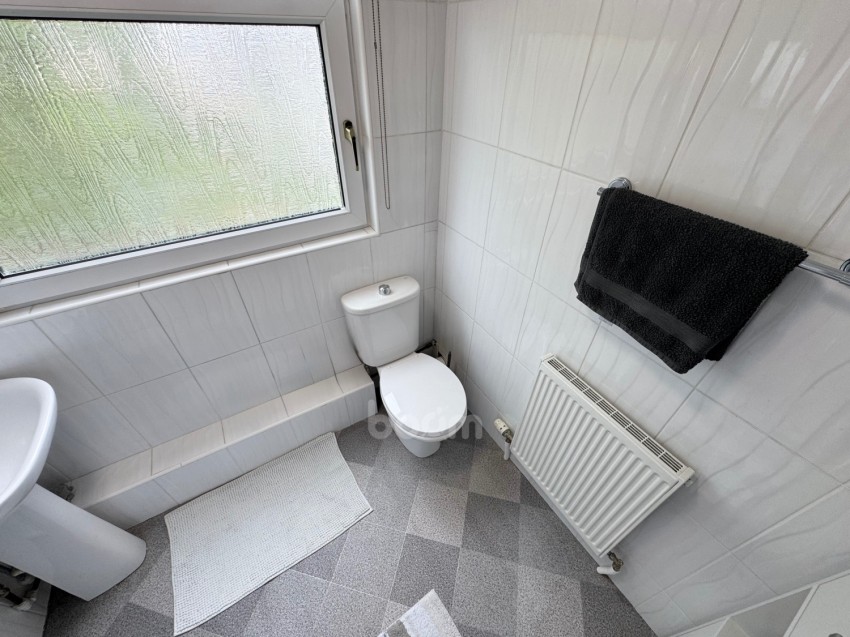 Images for 8 Lounsdale Crescent, Paisley