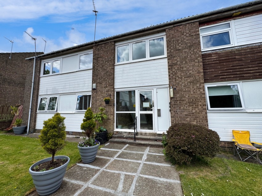 Images for 8 Lounsdale Crescent, Paisley