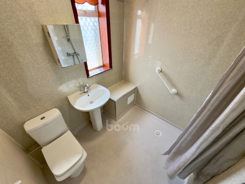 Images for 20 Craigendon Oval, Paisley