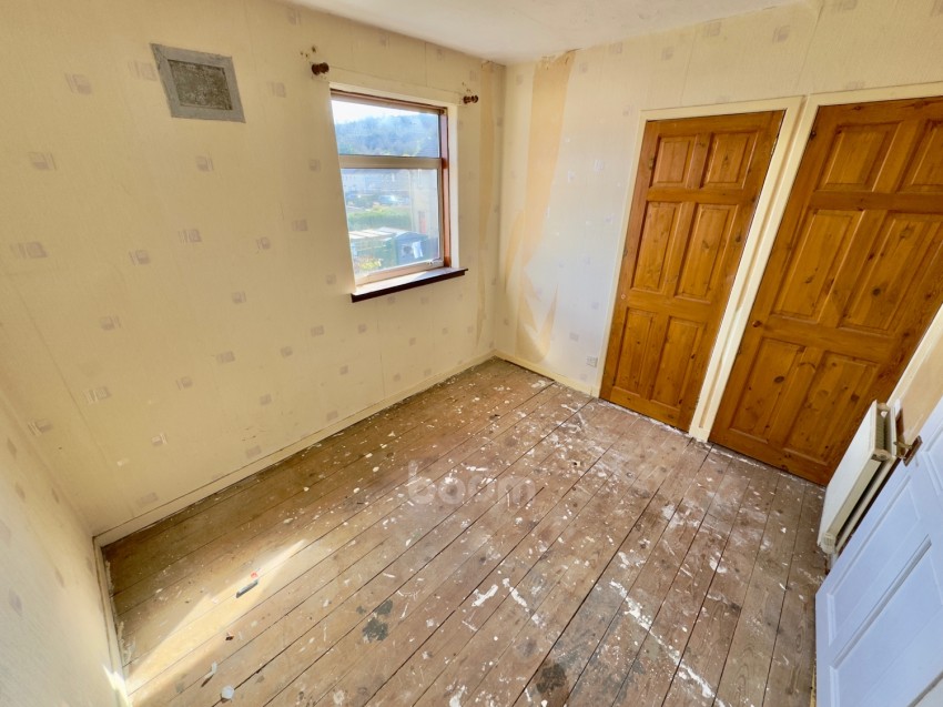 Images for 20 Craigendon Oval, Paisley
