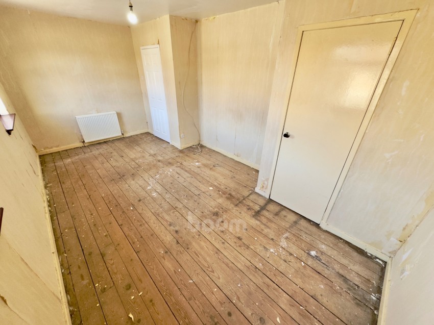 Images for 20 Craigendon Oval, Paisley