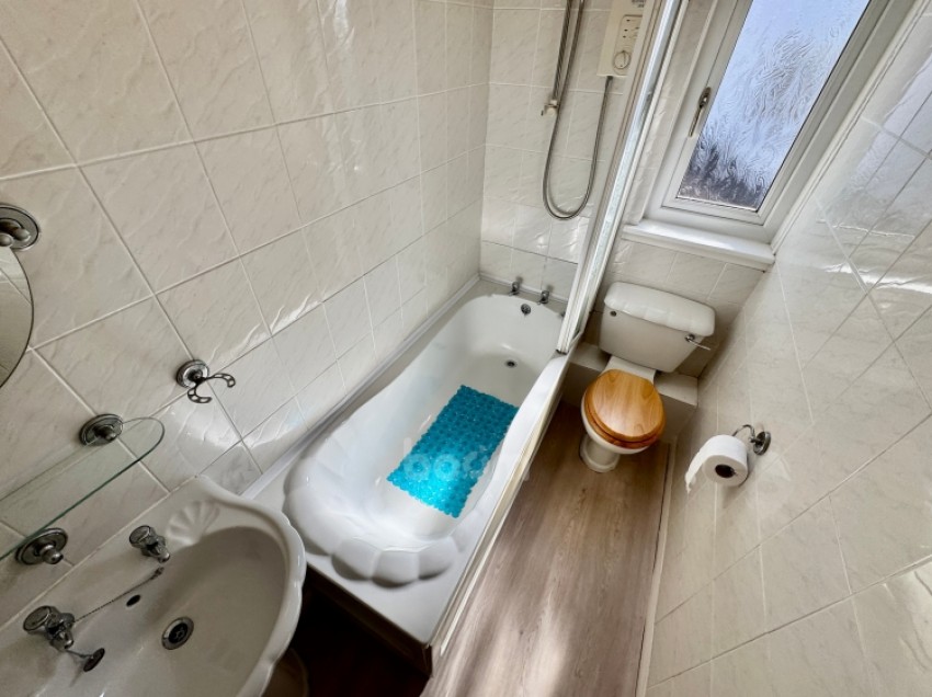 Images for 29 Denholm Way, Beith, Ayrshire, KA15 1BN, UK