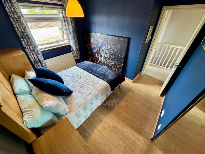 Images for 8 Burnside Grove, Johnstone