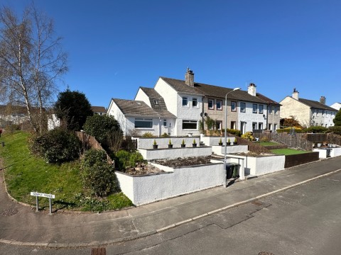 View Full Details for 1 Semple Avenue, Lochwinnoch
