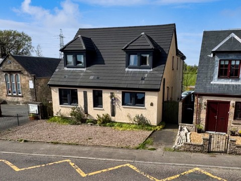 View Full Details for 18 Main Road, Gateside, Beith