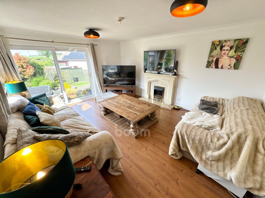 Images for 18 Main Road, Gateside, Beith