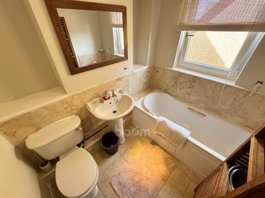 Images for 18 Main Road, Gateside, Beith