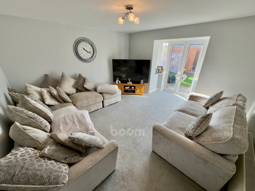 Images for 7 Caaf Close, Dalry