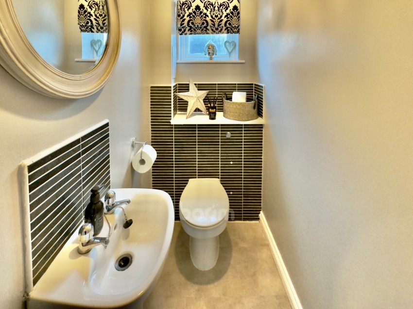 Images for 7 Caaf Close, Dalry