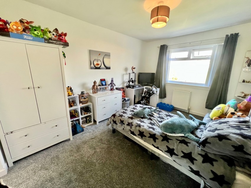 Images for 48 Flures Drive, Erskine