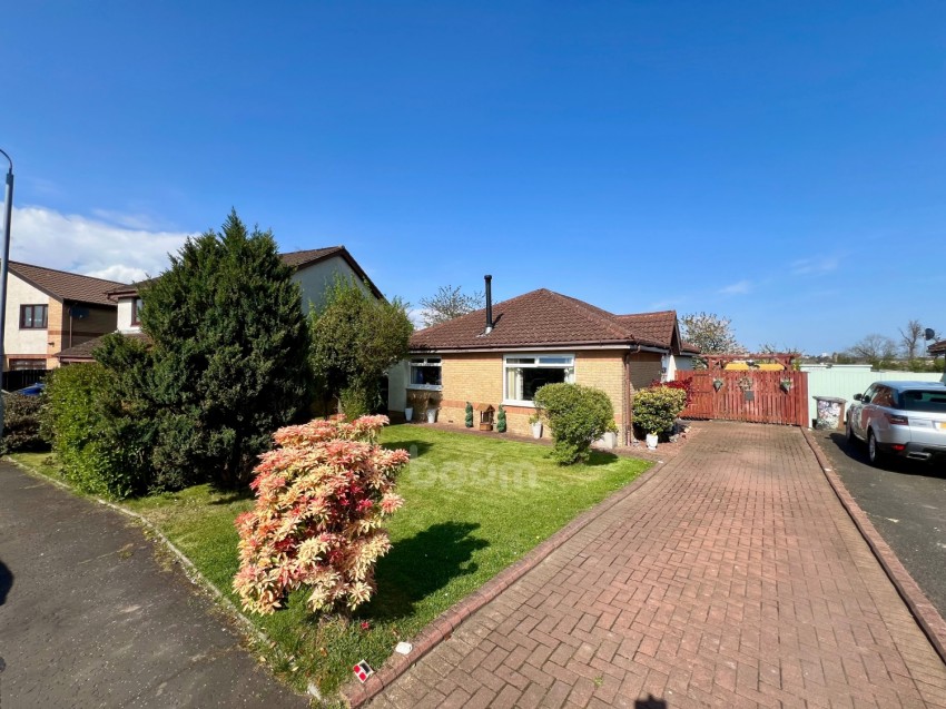 Images for 48 Flures Drive, Erskine