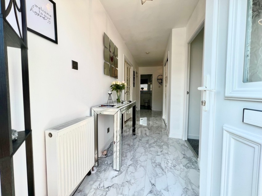 Images for 48 Flures Drive, Erskine