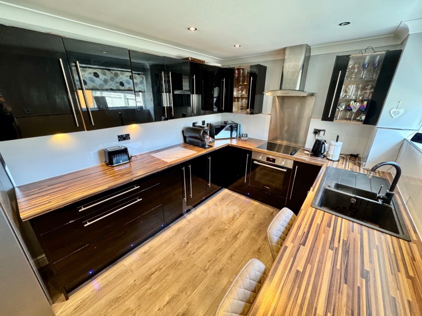 Images for 34 Morriston Crescent, Renfrew