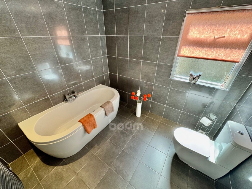 Images for 34 Morriston Crescent, Renfrew