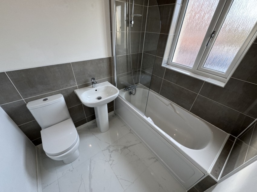 Images for 131 Ivy Gardens, Paisley, Renfrewshire, PA1 2BT, UK