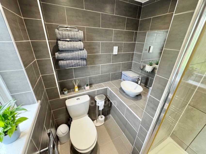 Images for 2 Redhurst Lane, Paisley, Renfrewshire, PA2 8PZ, UK