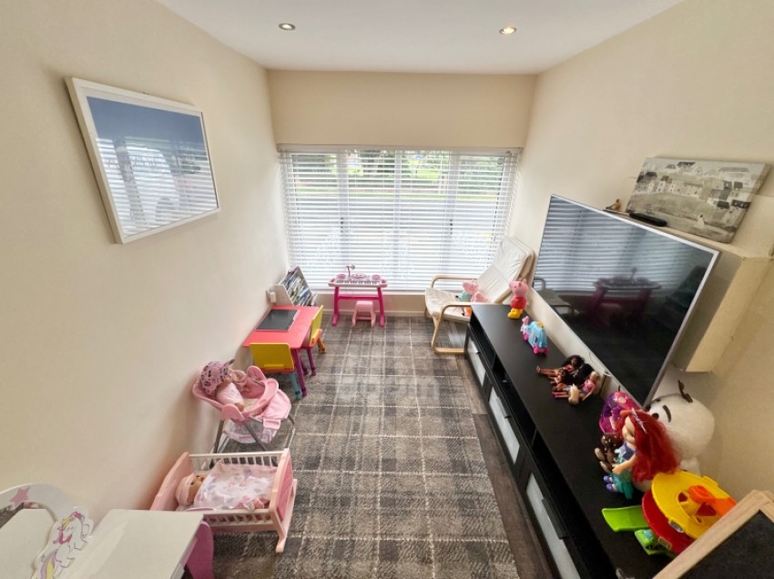Images for 2 Redhurst Lane, Paisley, Renfrewshire, PA2 8PZ, UK