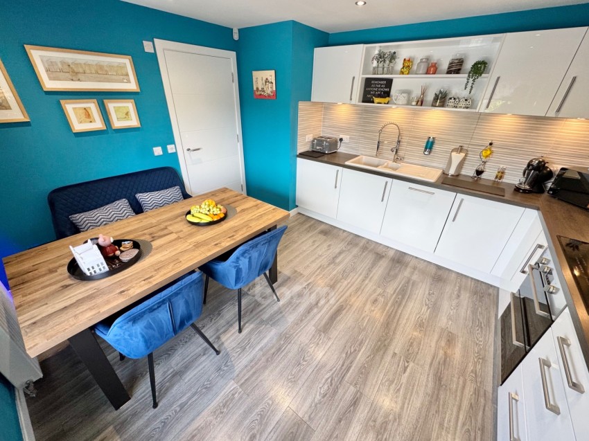 Images for 61 Auldlea Gardens, Beith