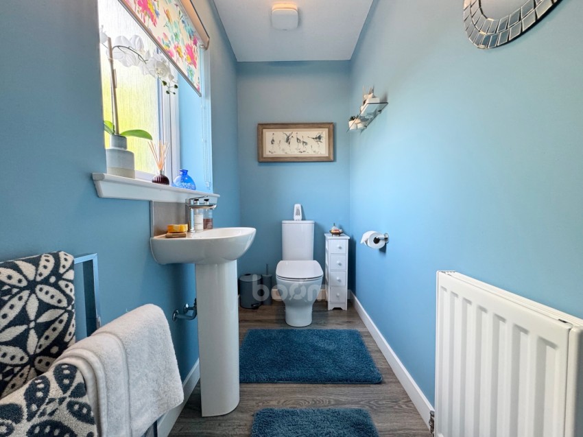 Images for 61 Auldlea Gardens, Beith