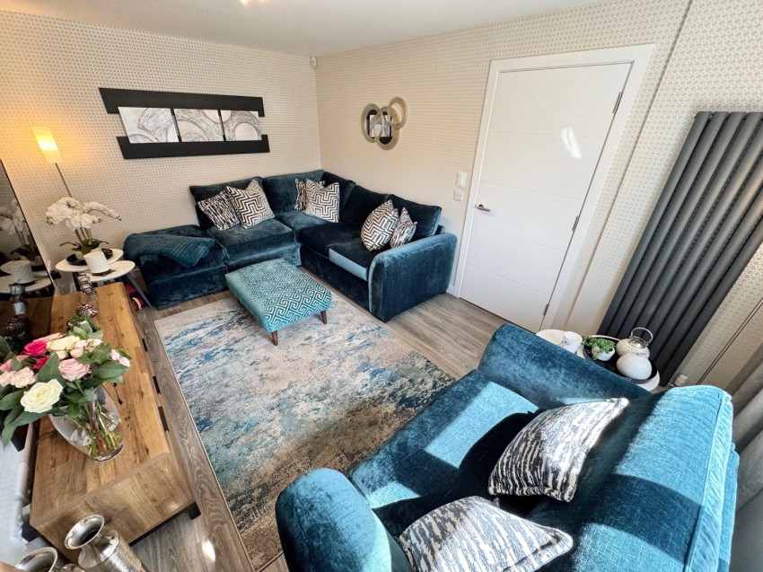 Images for 61 Auldlea Gardens, Beith