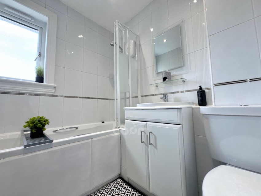 Images for 22 Irvine Drive, Linwood
