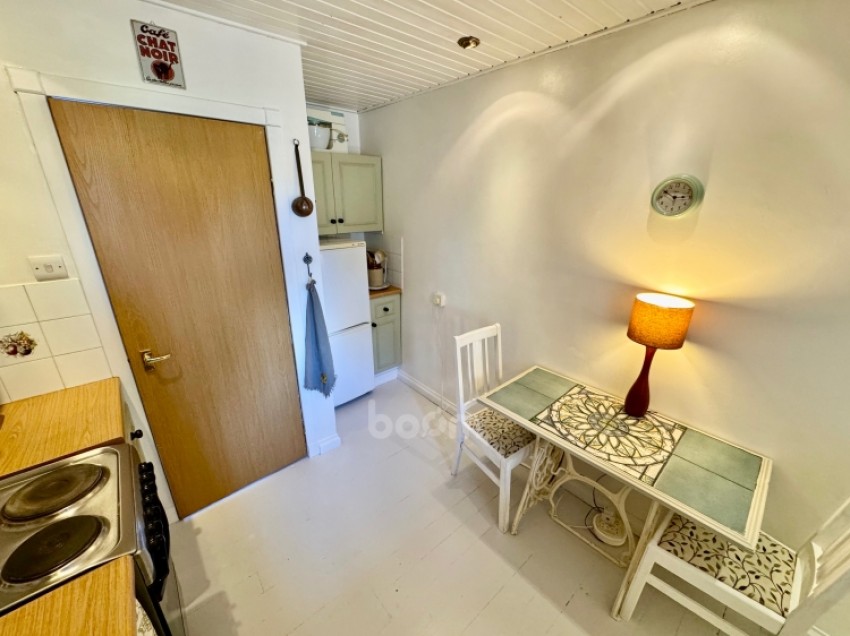 Images for 4 Knoxville Road, Kilbirnie, Ayrshire, KA25 7EB, UK
